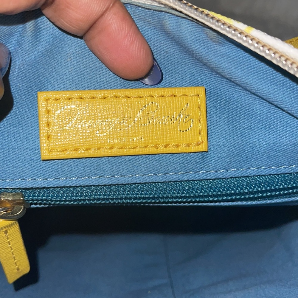 Dooney & Bourke 🍋 Limone Lemons🍋 Crossbody EUC - Picture 11 of 16